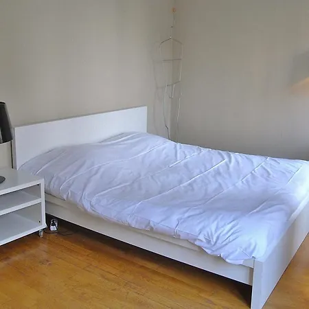 1 Separated Bedroom Montmartre Parigi
