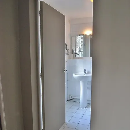 1 Separated Bedroom Montmartre